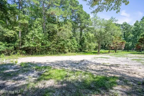 1305 Burnett Road Wilmington NC 28409