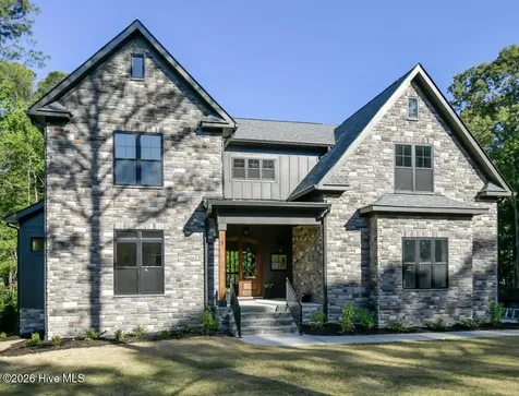7 Goldenrod Drive Whispering Pines NC 28327