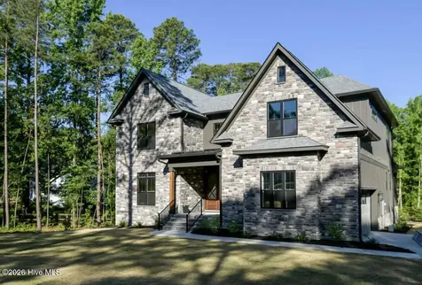 7 Goldenrod Drive Whispering Pines NC 28327