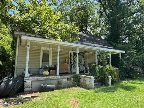 1005 Broad Street Windsor NC 27983