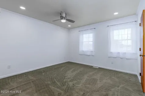 301 Murdoch Road Newport NC 28570