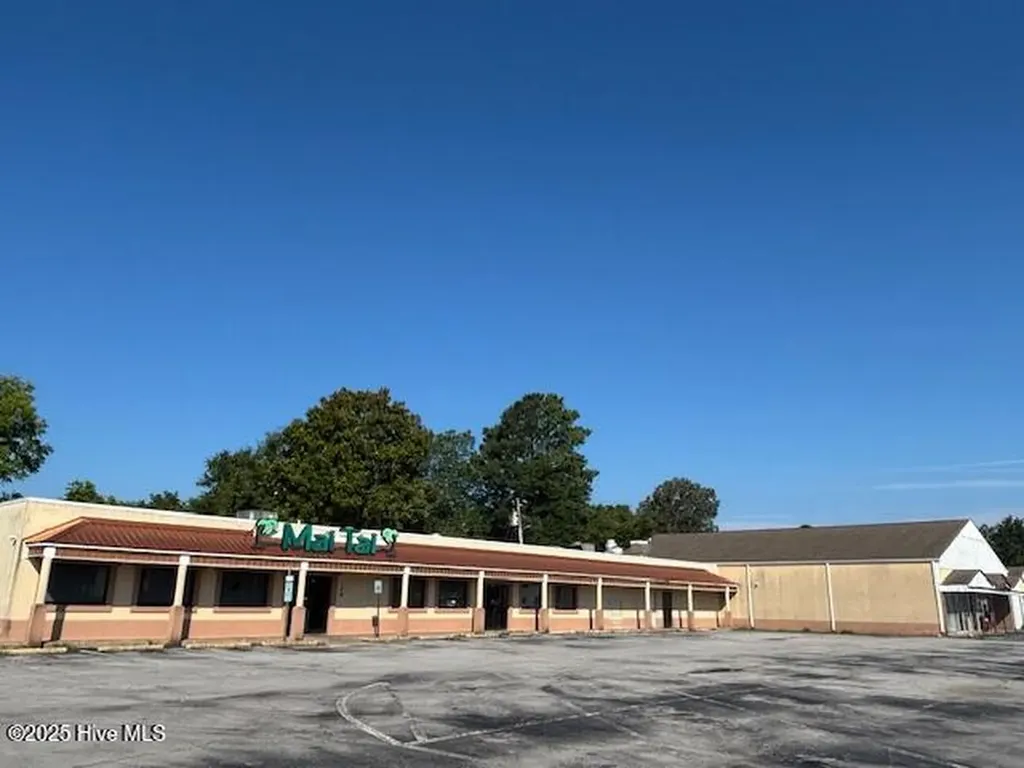 109 Henderson Drive Jacksonville NC 28540