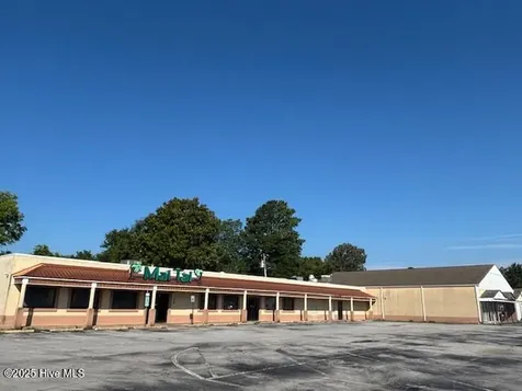 109 Henderson Drive Jacksonville NC 28540