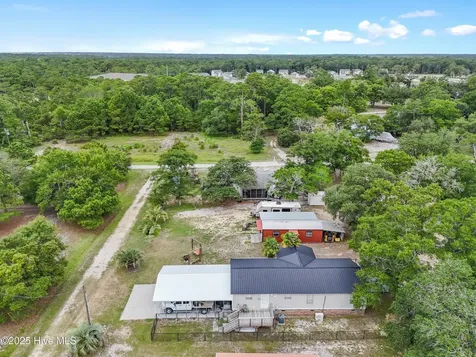 3216 Woodlawn Avenue SW Supply NC 28462