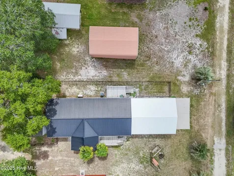 3216 Woodlawn Avenue SW Supply NC 28462