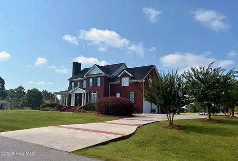 25 Muirfield Drive Whiteville NC 28472