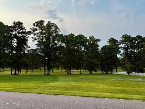 25 Muirfield Drive Whiteville NC 28472
