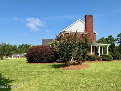 25 Muirfield Drive Whiteville NC 28472