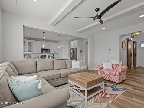 208 Coastline Circle Cedar Point NC 28584