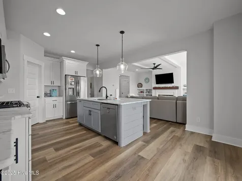 208 Coastline Circle Cedar Point NC 28584