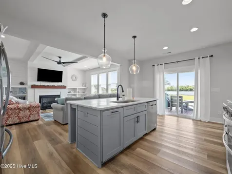 208 Coastline Circle Cedar Point NC 28584
