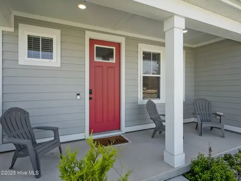 208 Coastline Circle Cedar Point NC 28584