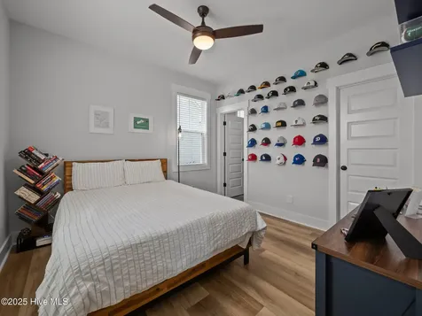 208 Coastline Circle Cedar Point NC 28584