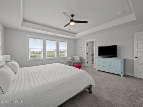 208 Coastline Circle Cedar Point NC 28584