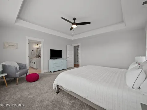 208 Coastline Circle Cedar Point NC 28584
