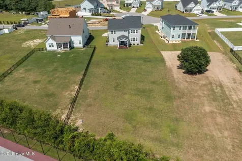 208 Coastline Circle Cedar Point NC 28584