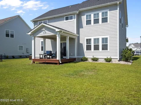 208 Coastline Circle Cedar Point NC 28584