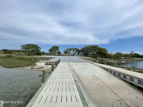 208 Coastline Circle Cedar Point NC 28584