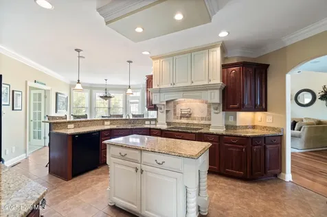 124 Iverleigh Lane Jacksonville NC 28540