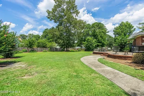 124 Iverleigh Lane Jacksonville NC 28540