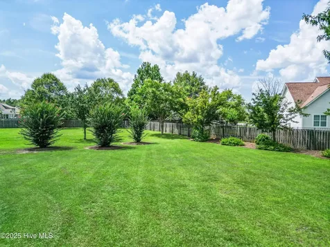 124 Iverleigh Lane Jacksonville NC 28540