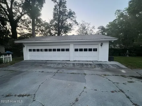 313 E 1st Avenue Chadbourn NC 28431