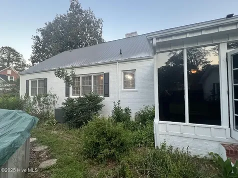 313 E 1st Avenue Chadbourn NC 28431