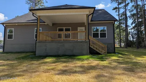 1737 Pecan Drive Nashville NC 27856
