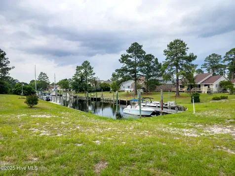 6107 Cassowary Lane New Bern NC 28560