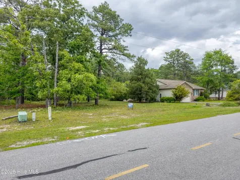 2302 Caracara Drive New Bern NC 28560