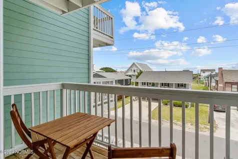 111 Florida Avenue Carolina Beach NC 28428