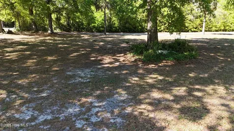 7631 Scout Camp Hatila Road Wilmington NC 28409