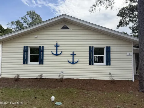 114 NW 14th Street Oak Island NC 28465