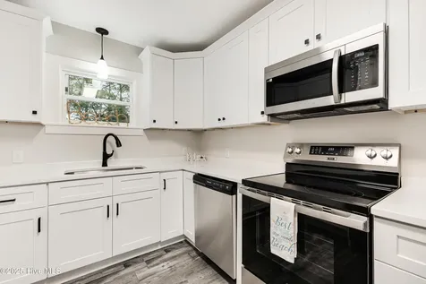 114 NW 14th Street Oak Island NC 28465