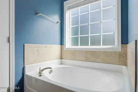 11 E Bailey Lane Hampstead NC 28443