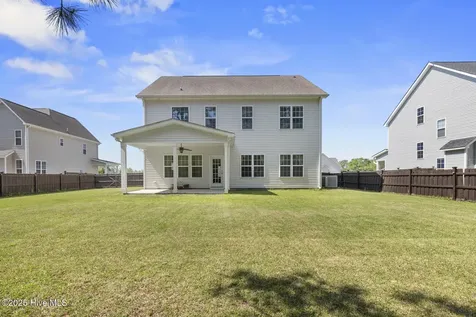 11 E Bailey Lane Hampstead NC 28443