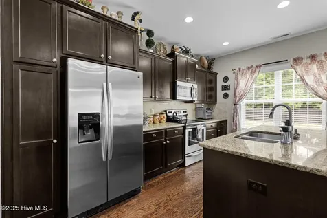11 E Bailey Lane Hampstead NC 28443