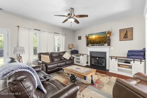 11 E Bailey Lane Hampstead NC 28443