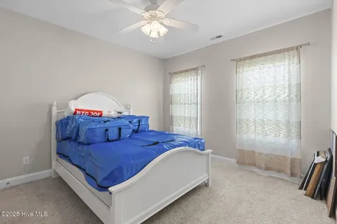 11 E Bailey Lane Hampstead NC 28443