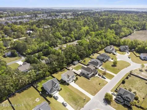 11 E Bailey Lane Hampstead NC 28443