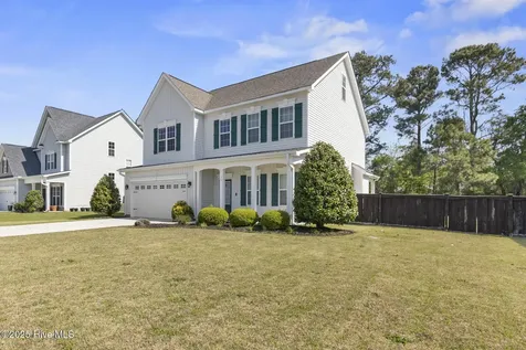 11 E Bailey Lane Hampstead NC 28443