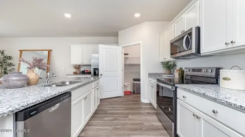 2068 Marietta Circle NW Ash NC 28420