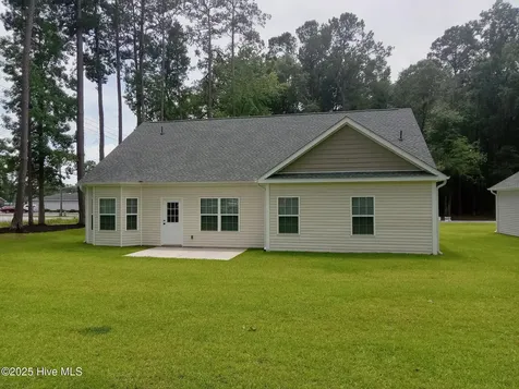 525 Vineland Drive Whiteville NC 28472