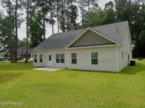 525 Vineland Drive Whiteville NC 28472