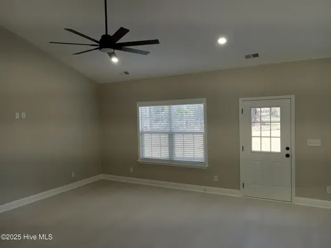 525 Vineland Drive Whiteville NC 28472