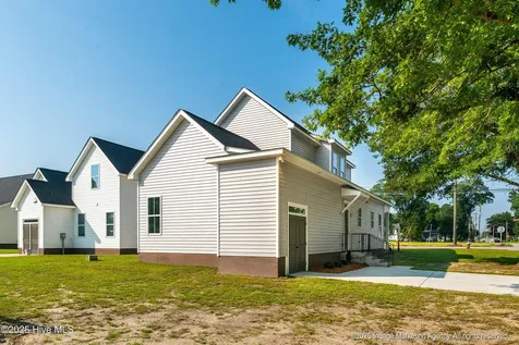 3846 West Wilson Street Farmville NC 27828