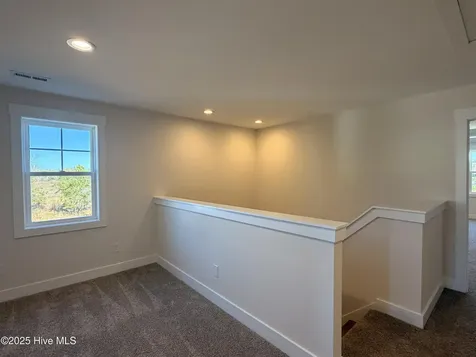 302 E Ivybridge Drive Hubert NC 28539
