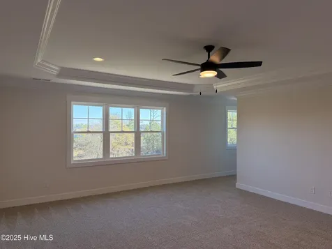 302 E Ivybridge Drive Hubert NC 28539