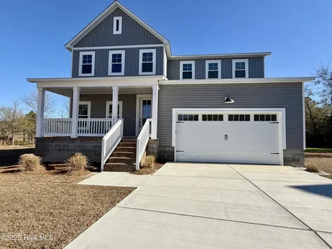 302 E Ivybridge Drive Hubert NC 28539