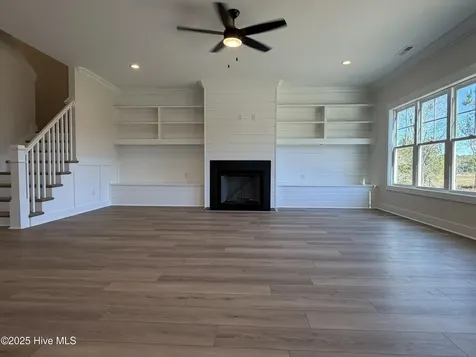 302 E Ivybridge Drive Hubert NC 28539